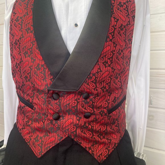 Red Tuxedo Vest - Picture 2 of 3